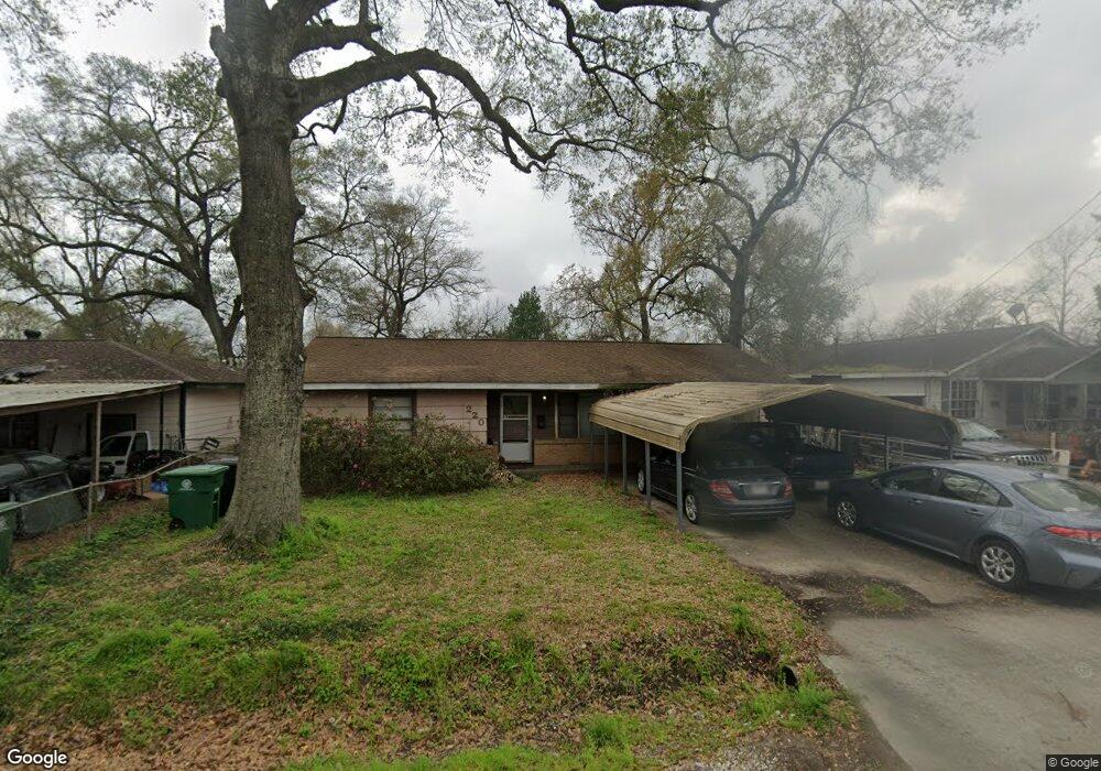 220 Wallace St, Houston, TX 77022 - photo 1