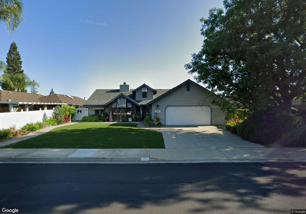 1976 Pontiac St, Oakdale, CA 95361 - photo 1