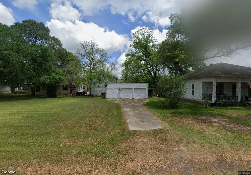 2409 Avenue I, Bay City, TX 77414 - photo 1