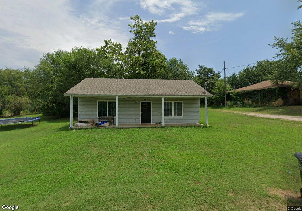 102 S 2nd St, McLoud, OK 74851 - photo 1
