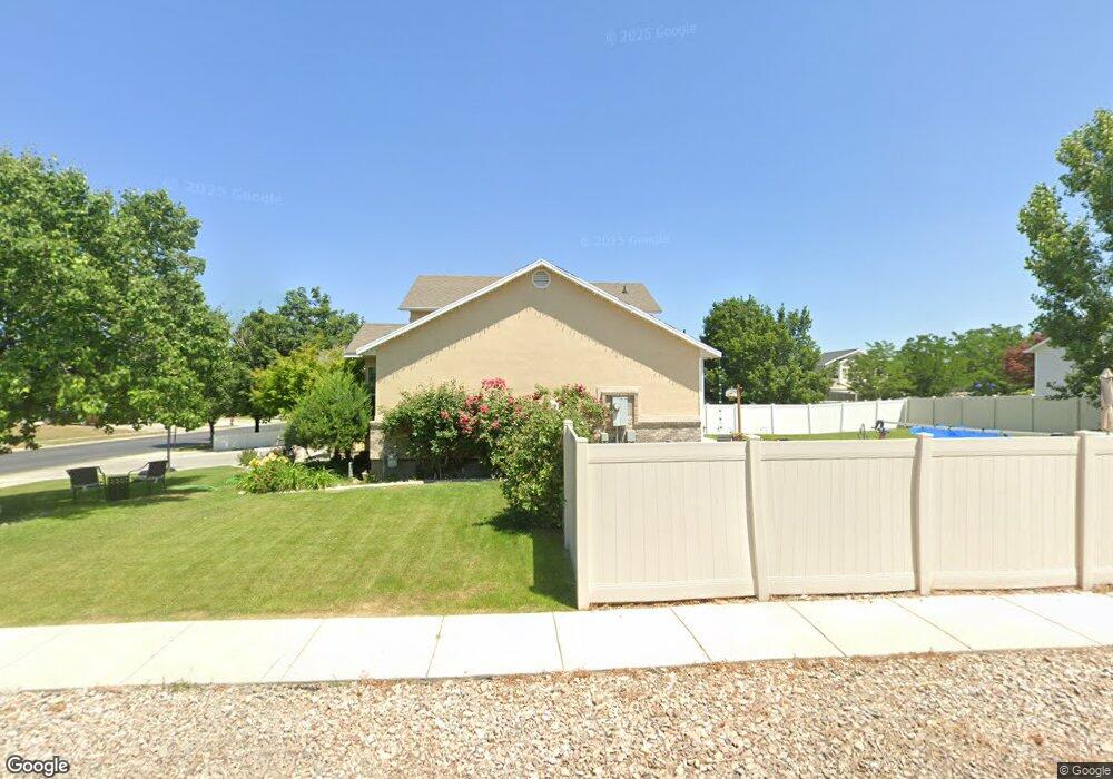 10137 Dobbin Ln, South Jordan, UT 84095 - photo 1