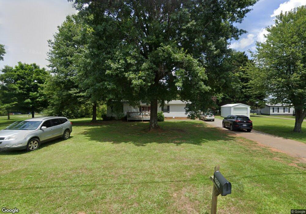 2990 Bishop Rd, Inman, SC 29349 - photo 1