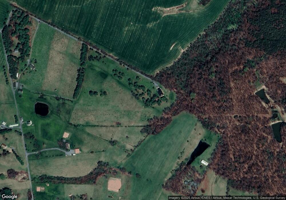 322 Sherwood Pines Ln, Cross Junction, VA 22625 - photo 1