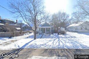715 W 8th St, Lawrence, KS 66044