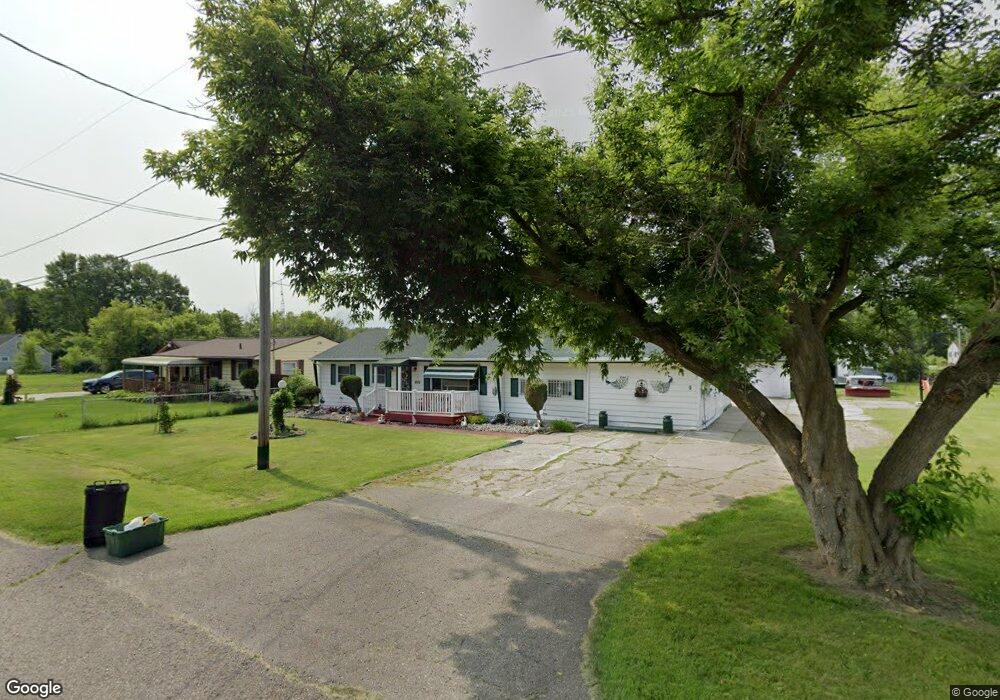 1268 E Harvard Ave, Flint, MI 48505 - photo 1