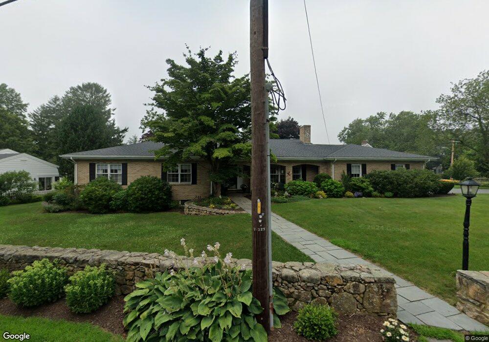 47 Franklin St, South Dartmouth, MA 02748 - photo 1