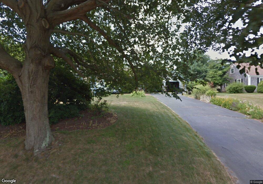 19 Baldwin Rd, Middletown, RI 02842 - photo 1