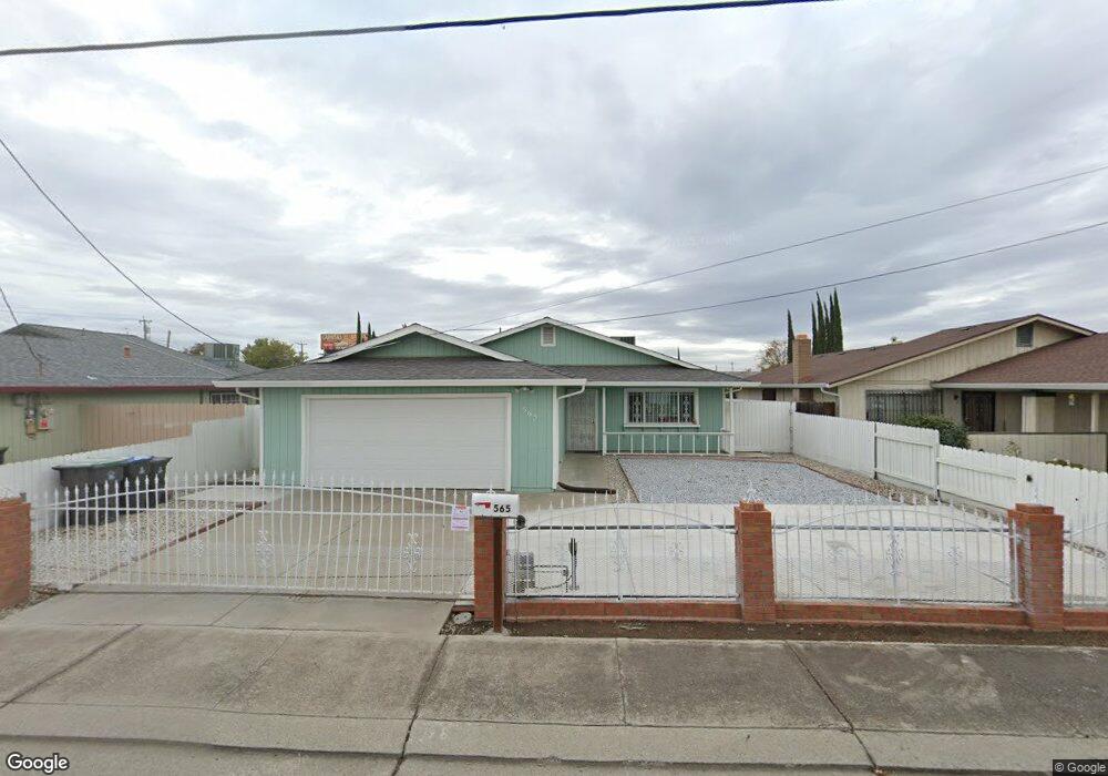 565 W 9th St, Stockton, CA 95206 - photo 1