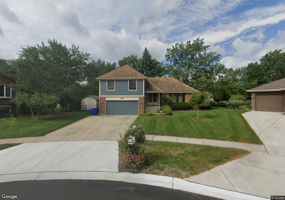 1474 Gainesboro Ct unit 1, Wheaton, IL 60189 - photo 1