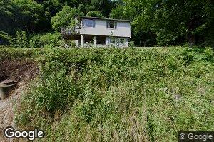 574 Boonesborough Rd, Deep Water, WV 25057