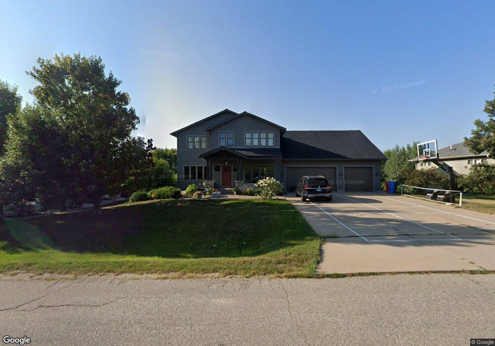 279 E Garvin Heights Rd, Winona, MN 55987 - photo 1