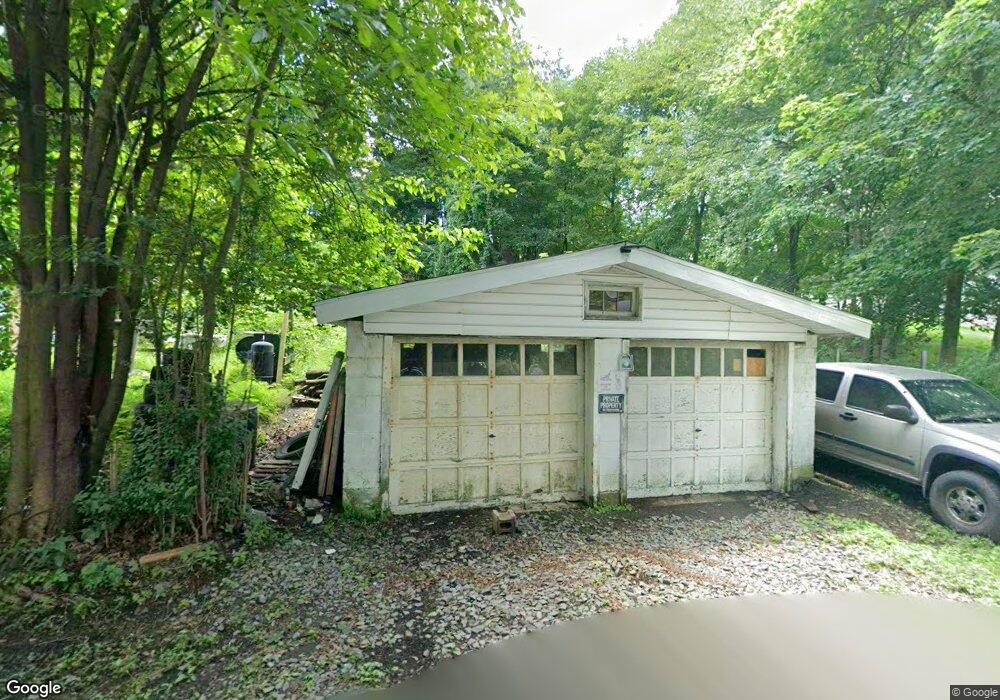 424 E Front St, Lansford, PA 18232 - photo 1