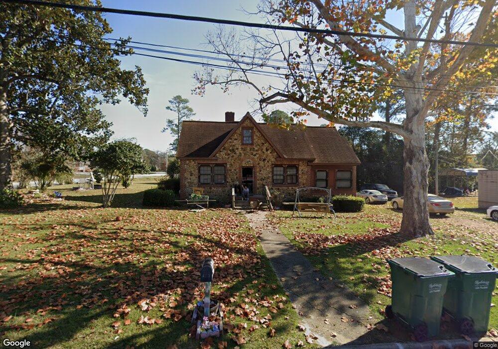 304 E Willingham St, Sylvester, GA 31791 - photo 1