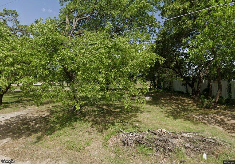 2704 Roselawn Dr, Denton, TX 76205 - photo 1