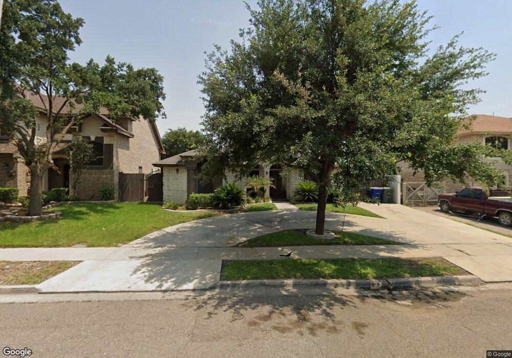 817 Wolf Creek Dr, Laredo, TX 78045 - photo 1