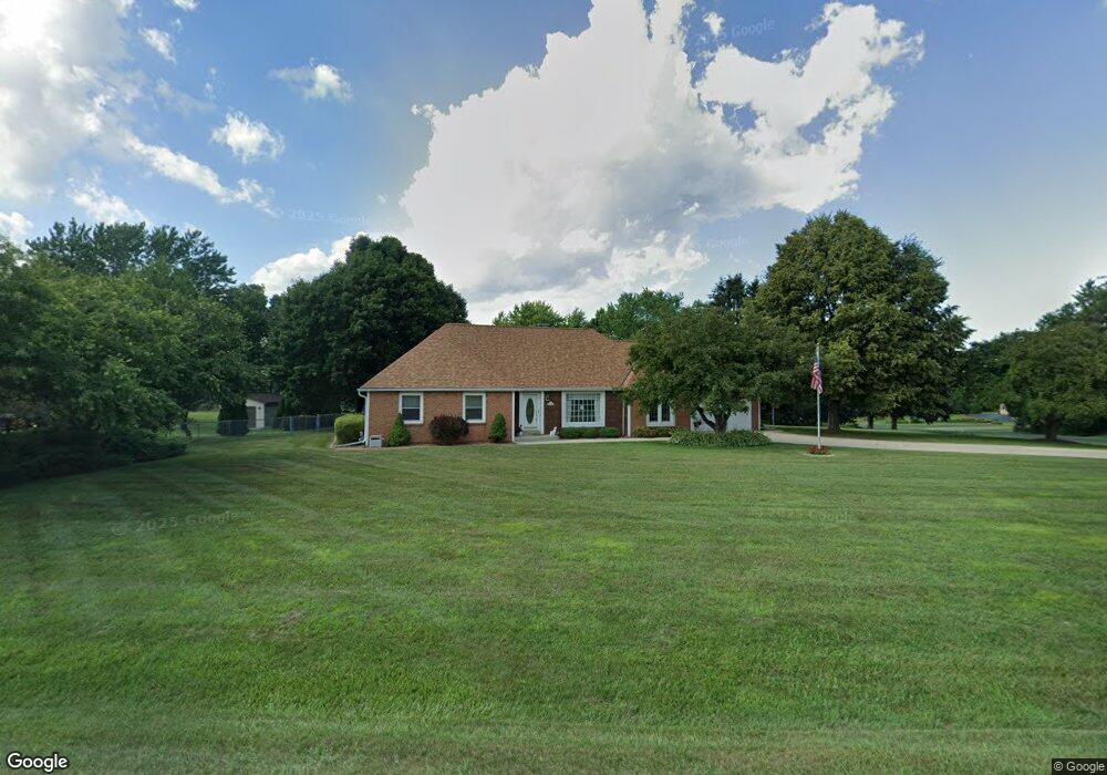 N59W26458 Mountain Shadows Dr, Sussex, WI 53089 - photo 1