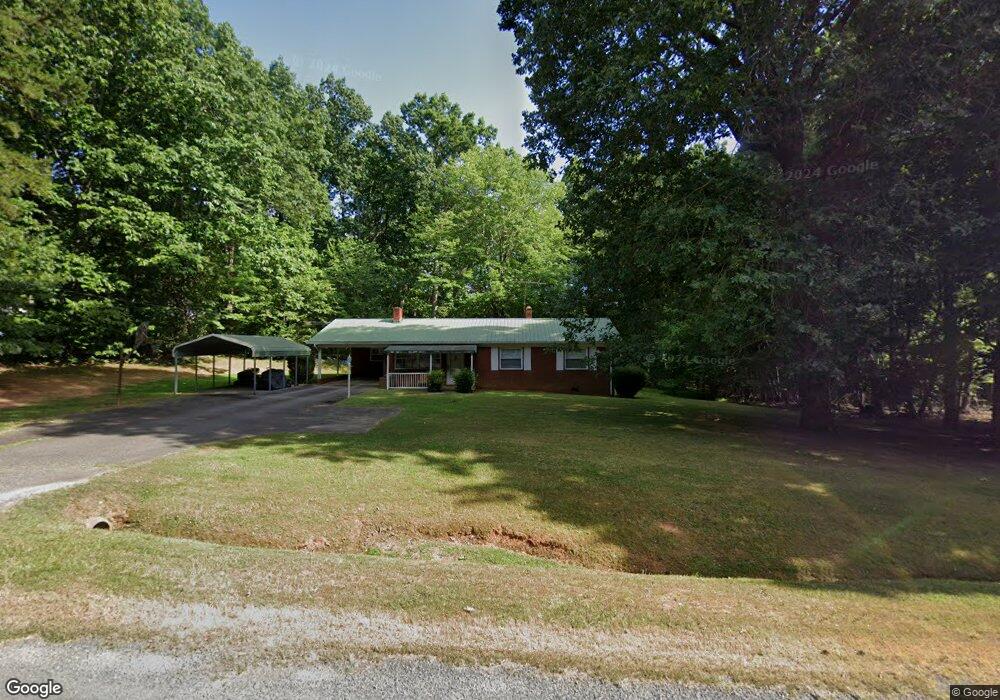 407 Westwood Dr, Seagrove, NC 27341 - photo 1