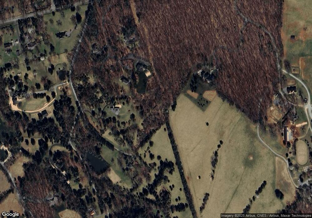 2068 Walnutside Ln, Charlottesville, VA 22901 - photo 1