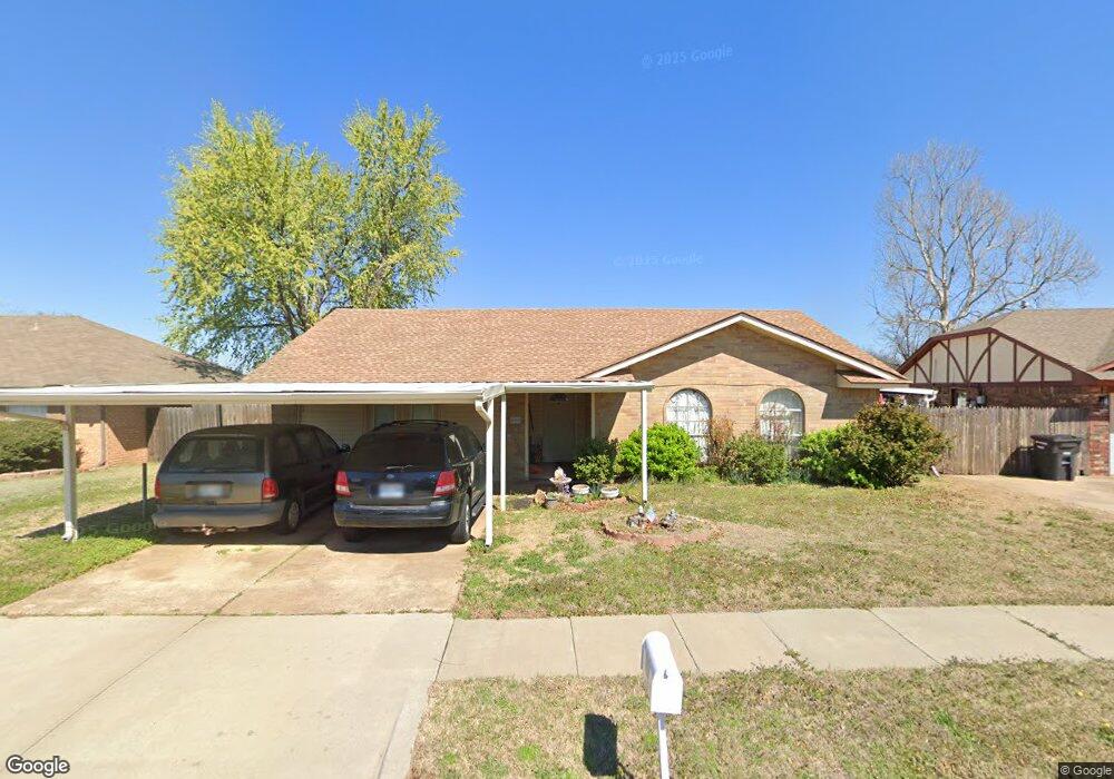 800 N Silver Leaf Dr, Moore, OK 73160 - photo 1