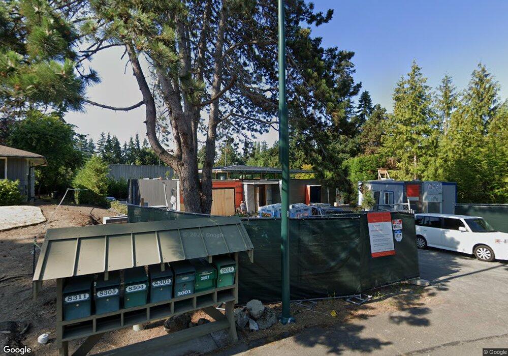 8301 Hunts Point Cir, Hunts Point, WA 98004 - photo 1