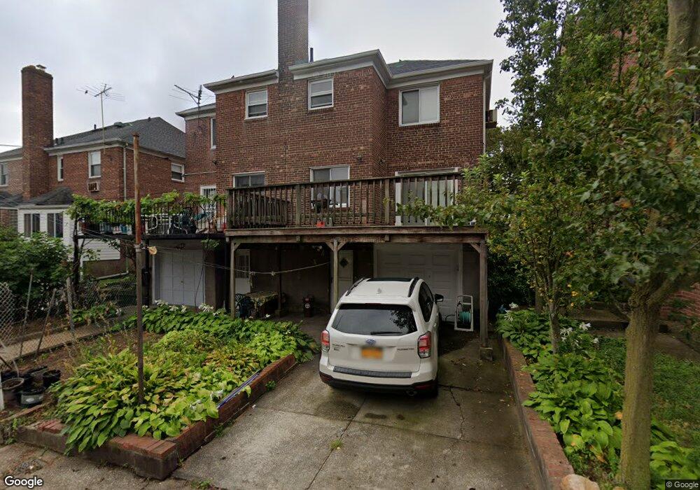 17521 74th Ave, Fresh Meadows, NY 11366 - photo 1