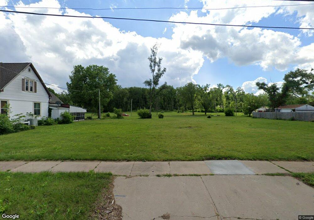 1854 Ellis Blvd NW, Cedar Rapids, IA 52405 - photo 1