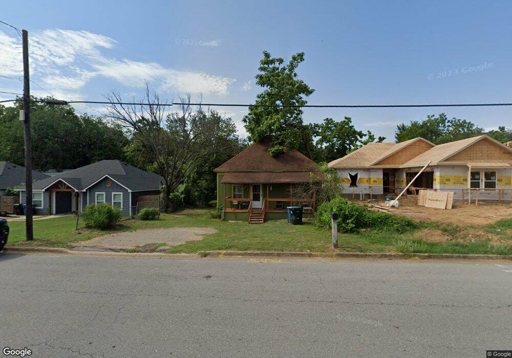 820 W Coffin St, Denison, TX 75020 - photo 1