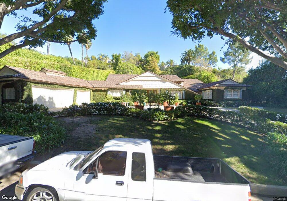 1132 Laurel Way, Beverly Hills, CA 90210 - photo 1