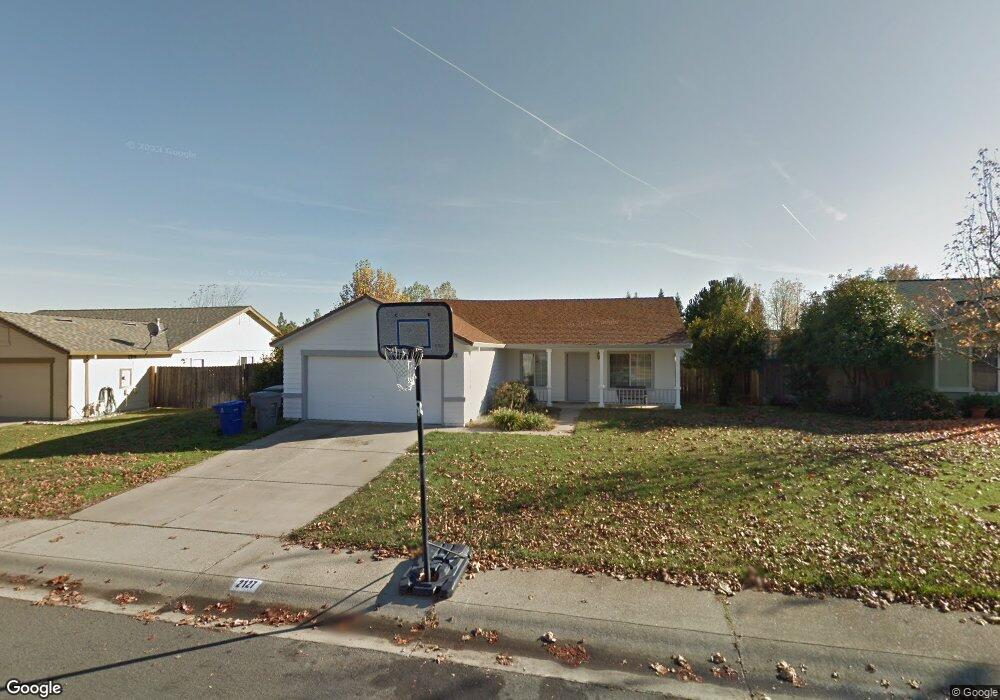 2127 Hemingway St, Redding, CA 96003 - photo 1