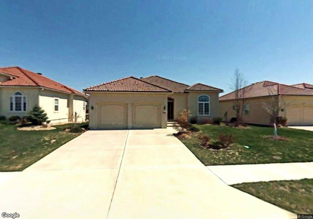 4025 SW Odell Dr, Lees Summit, MO 64082 - photo 1