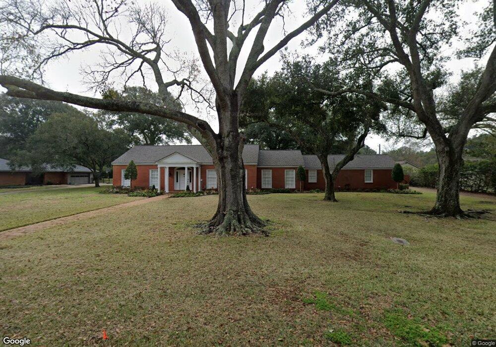 915 Hillcrest Dr, Richmond, TX 77469 - photo 1