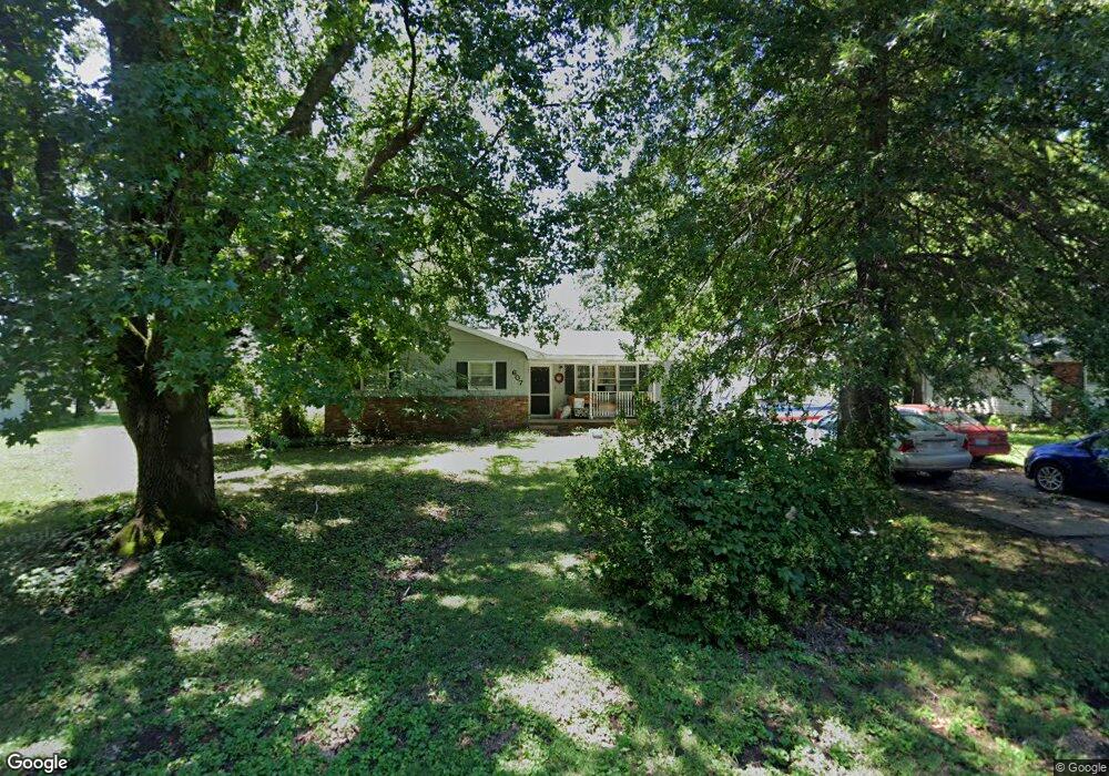 607 Hillcrest Ave, Nixa, MO 65714 - photo 1