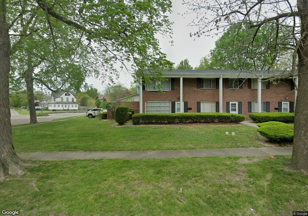 201 College Ave unit 205 & 207, Lincoln, IL 62656 - photo 1