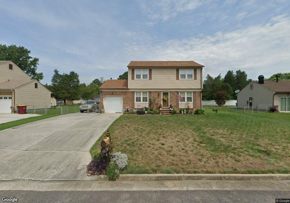 625 Flynn Ln, Petersburg, VA 23805 - photo 1