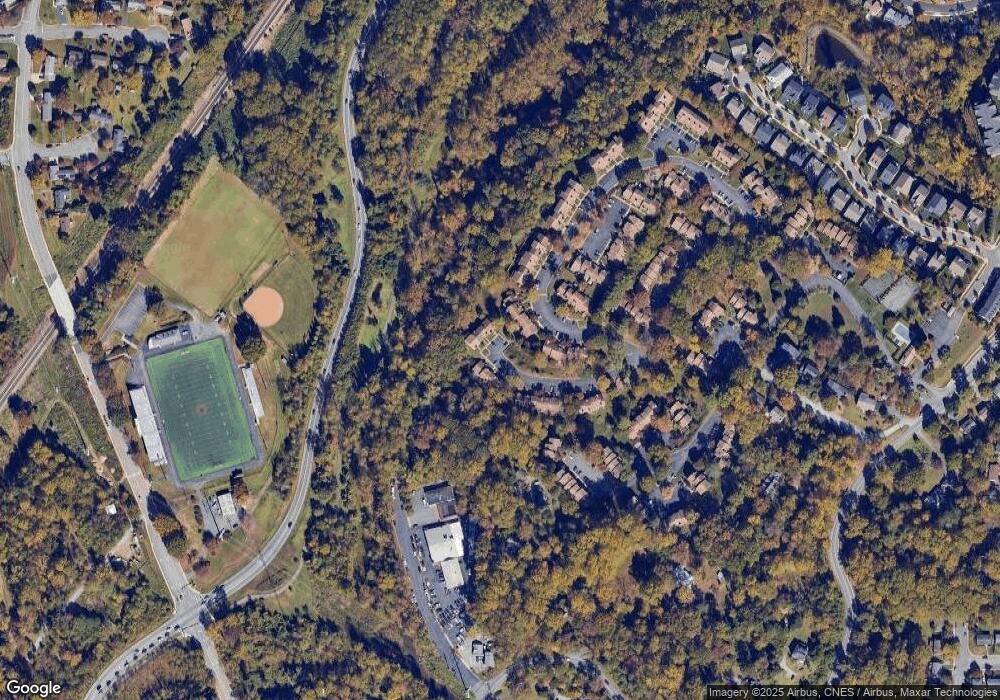 24 Stonehenge Rd, Charlottesville, VA 22901 - photo 1