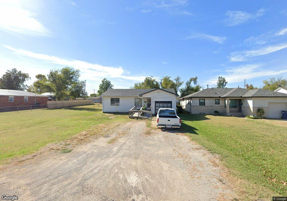 3108 N Beard St, Shawnee, OK 74804 - photo 1