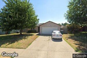 5329 Redbud Dr, Sand Springs, OK 74063