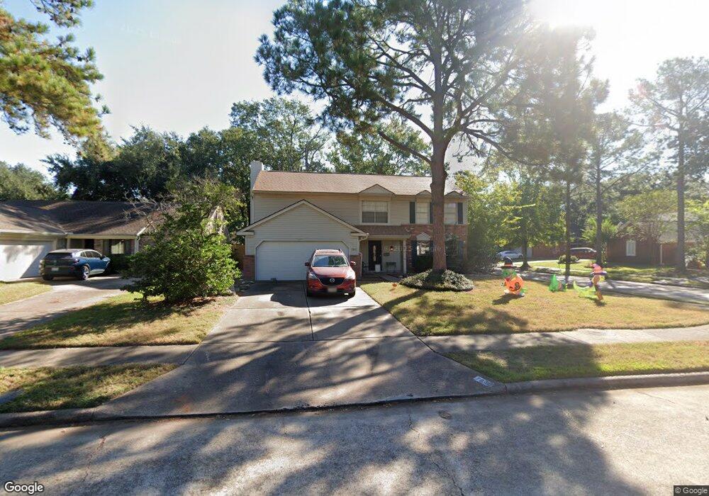 7826 Maple Brook Ln, Houston, TX 77095 - photo 1