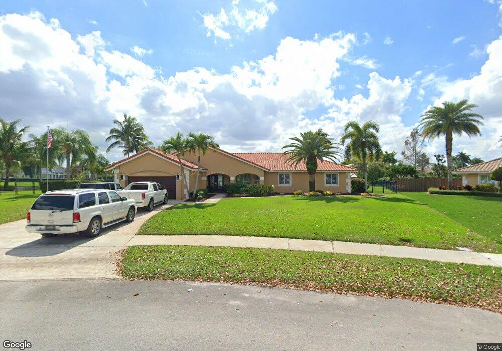 10490 SW 20th St, Davie, FL 33324 - photo 1
