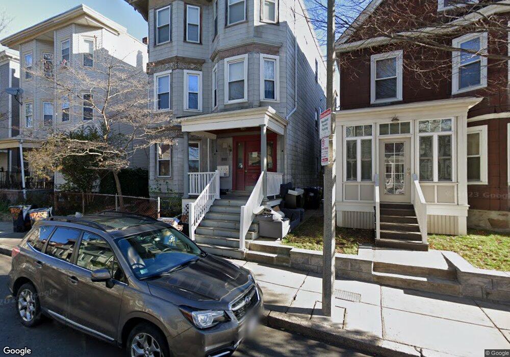 40 Auckland St unit 2, Dorchester, MA 02125 - photo 1