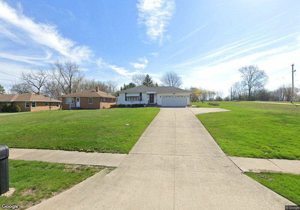 5309 Bartlett Rd, Bedford, OH 44146 - photo 1