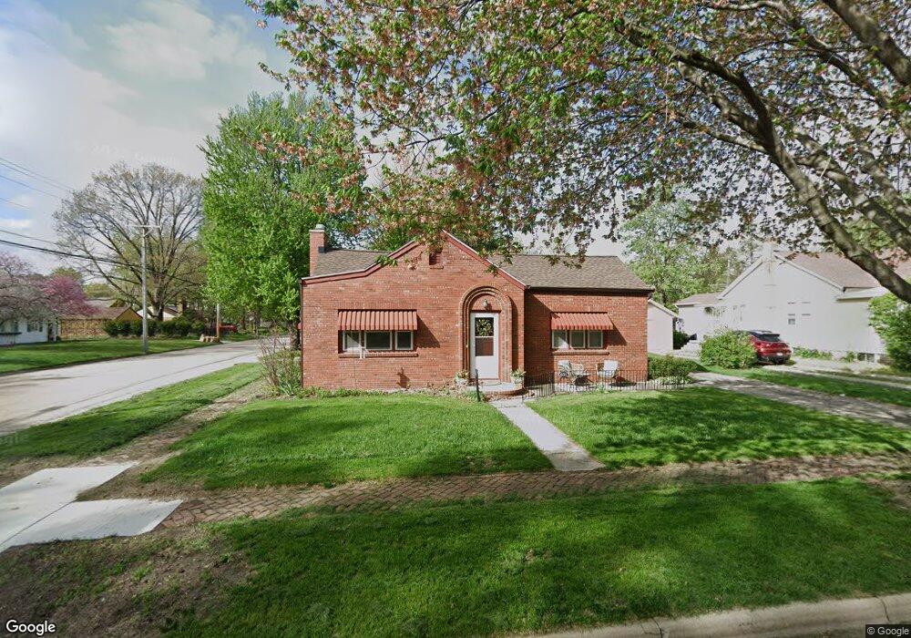 631 Peoria St, Lincoln, IL 62656 - photo 1