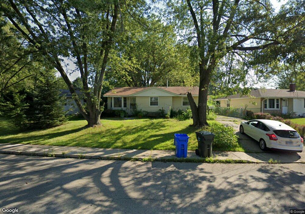 306 Amarillo Dr, Carpentersville, IL 60110 - photo 1