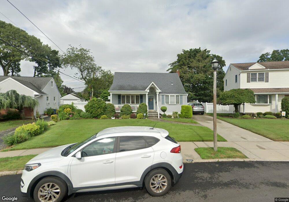 820 Brent Dr, Wantagh, NY 11793 - photo 1