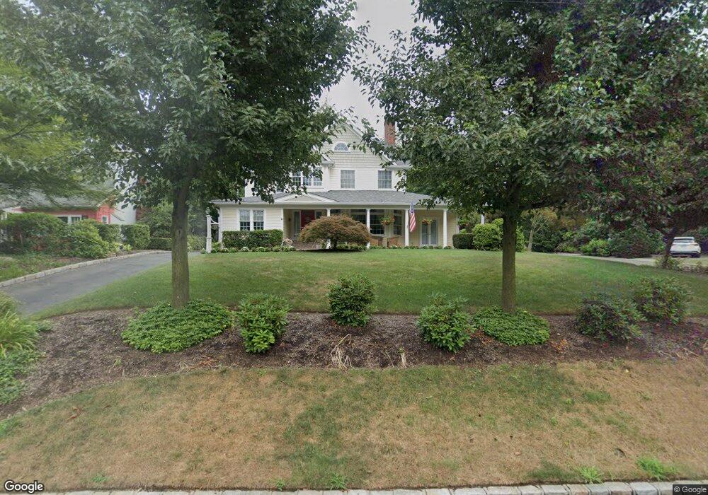 33 Marden Ave, Sea Cliff, NY 11579 - photo 1