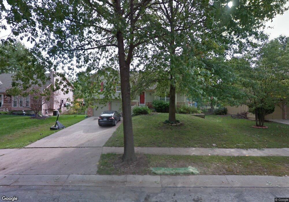 8321 Tomashaw St, Lenexa, KS 66219 - photo 1