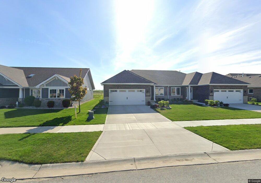 10723A Peachtree Ln, Saint John, IN 46373 - photo 1