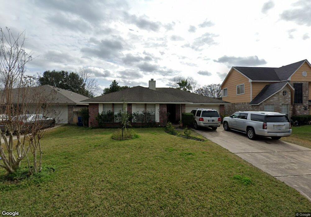 7851 Yellow Pine Dr, Houston, TX 77040 - photo 1