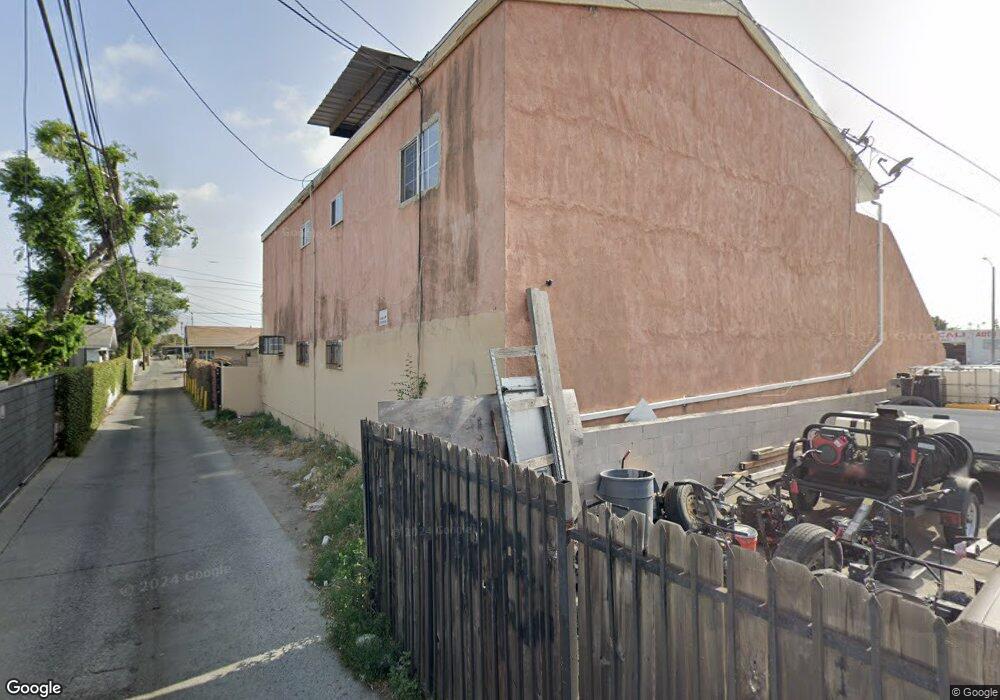 10418 S Prairie Ave, Inglewood, CA 90303 - photo 1