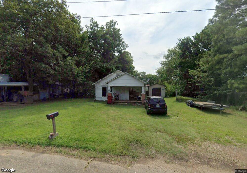 410 S 2nd St, Hugo, OK 74743 - photo 1